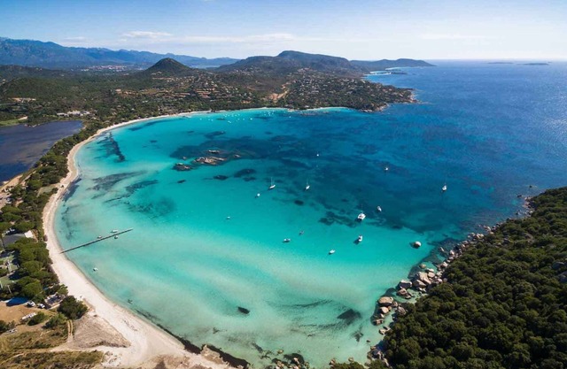 Superb 4-person apartment. Terrace, sea view. 400m from the beach!