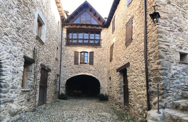 S. XVI Manor House: Yégües-Mingot House (sleeps 2)