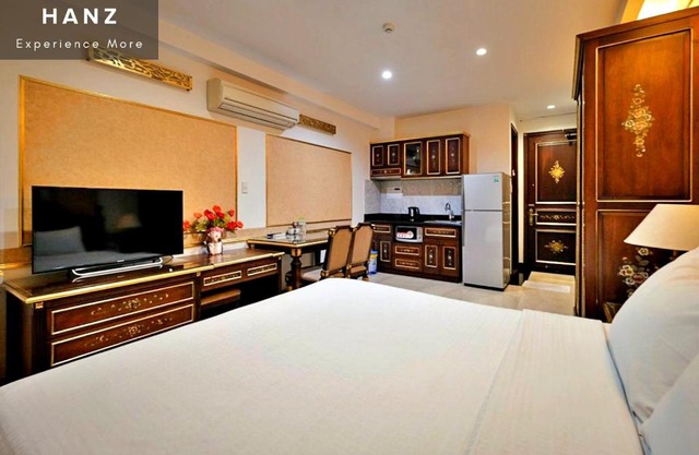 S79 Residences 345 Apartment