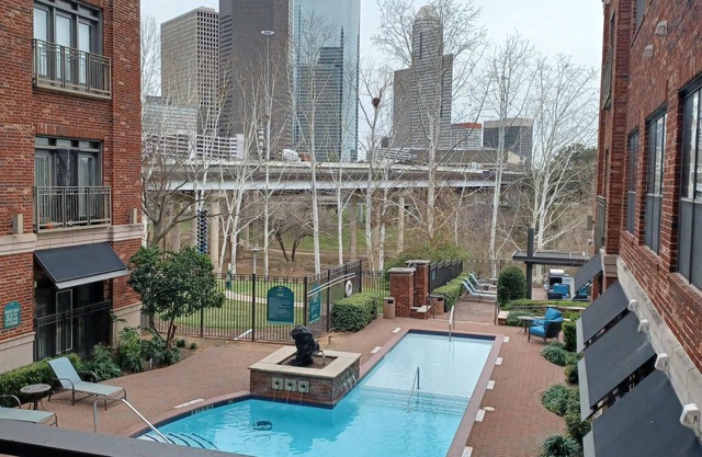 Sabine street Lofts Forget your worries in this spacious peaceful atmosphere
