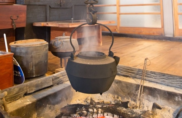 [Sado] Welcome to the private home of the hearth old folk house.