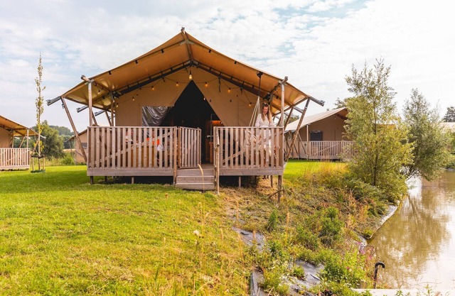 Safari Lodge by IJsselmeer Lake