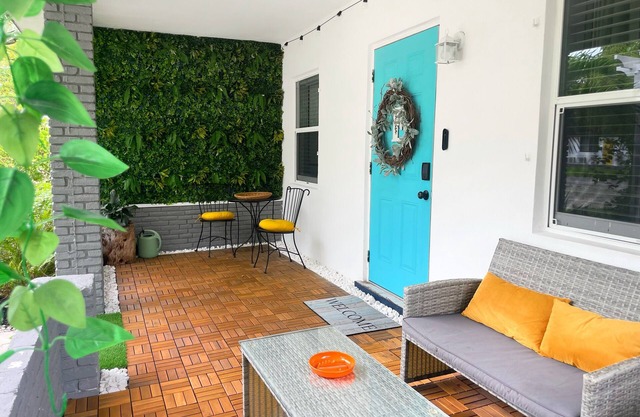 Safe, private & peaceful 10 mins from FLL beach, cozy 1bd cottage.