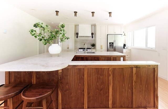 Safe, Spacious & Walkable! Family & Pet Friendly - Fully Stocked! Fenced Yard.