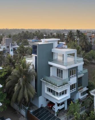 SaffronStays Skylight