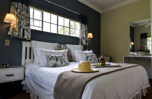 Sagewood Cottage for 2 People With Wonderful Private Terrace in Garden!