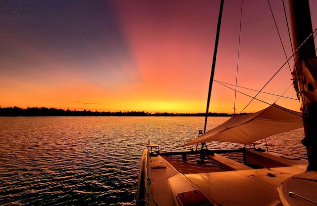 Sailing Bora Bora : catamaran in full board