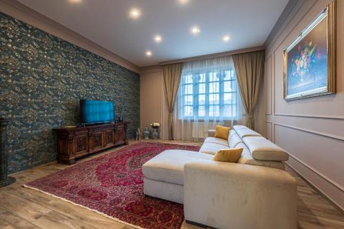 Saint Paul Deluxe Apartments, Alba