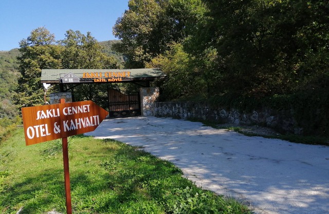Sakli Cennet Esadiye