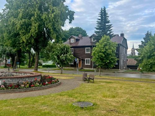 Salako svečių namai