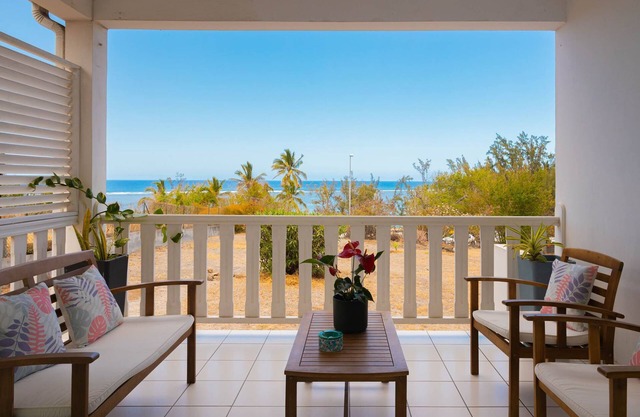 SALANGANE* 100m from the beach 1-bedroom apt with Ocean view terrace Reunion Island