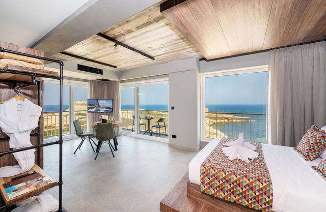 Salini Suite Studio Apartment