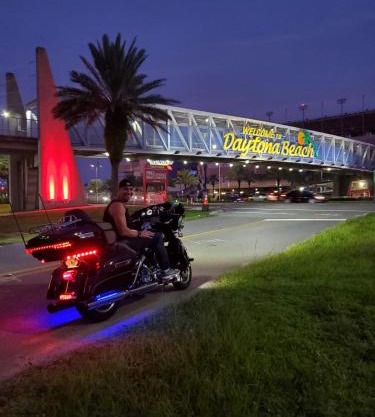 Salty Air, Happy Vibes! Daytona BrightHappy Studio