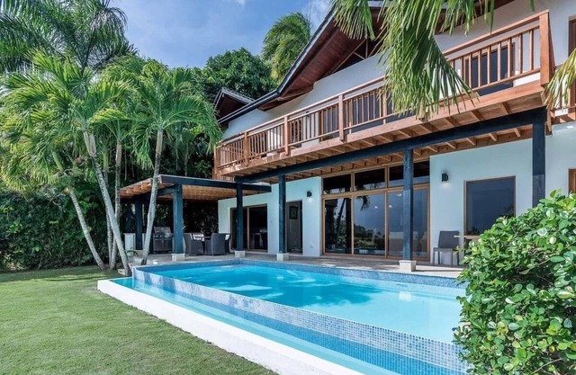 Samana Mountain Villa with Ocean View