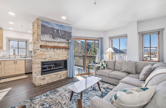 Sammy's Slope Side Bliss: 3br in Keystone Village