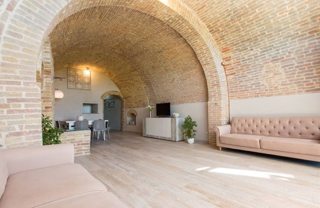 San Gimignano Town Garden - 8 pax