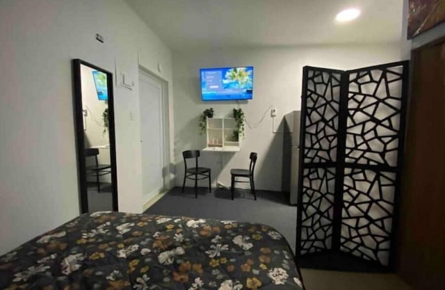 San Juan 10min to airport wgarage/fastwifi/laundry