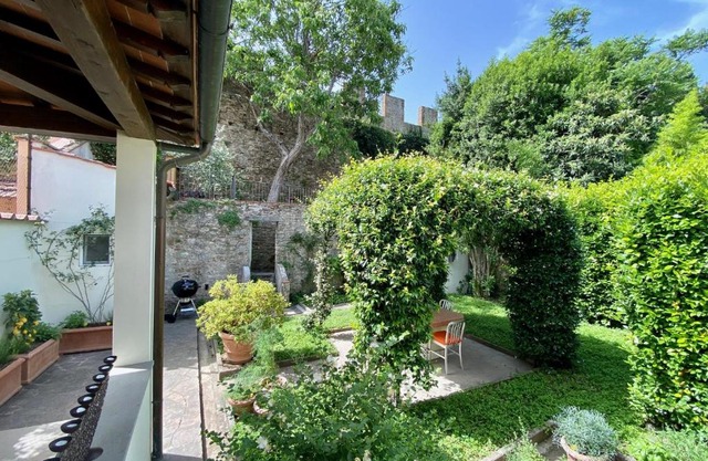 San Niccolò City Walls Garden