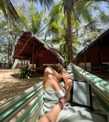 Sand Dune Beach Resort & Surf Camp