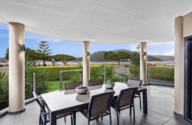 SANDBAR - WATERFRONT ETTALONG BEACH