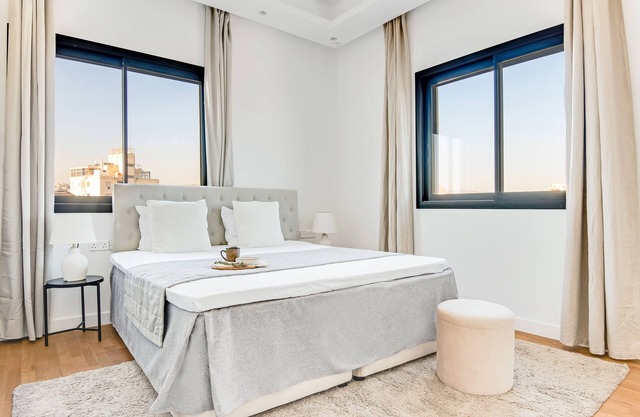 Sanders Crystal 1 - Best 3-Bdr Apt w Shared Pool