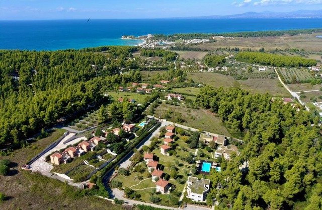 Sani Polyastron Hotel & Spa