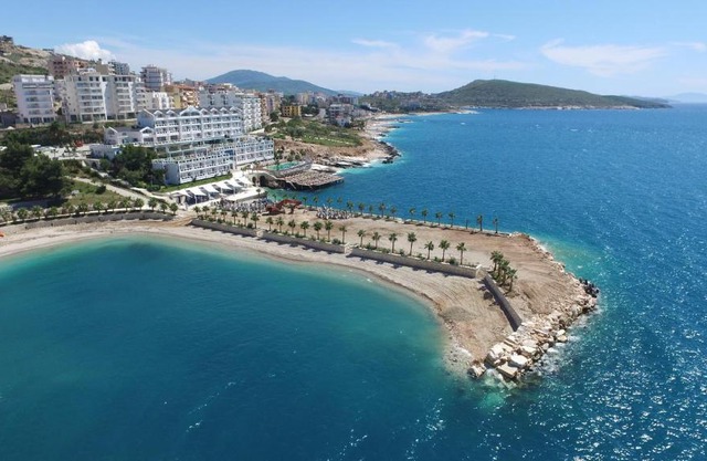 Santa Quaranta Premium Resort