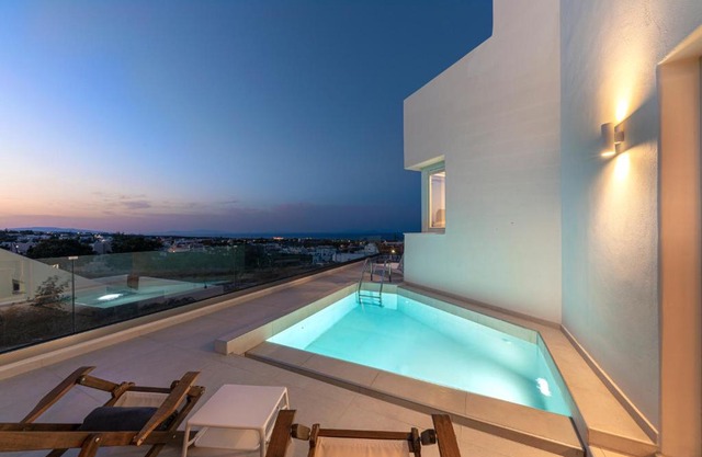 Santo Bloom Luxury Villas