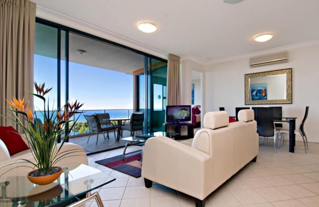 Santorini Twin Waters