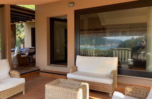 Sardinian villa 5 minutes from the beach with sea views
