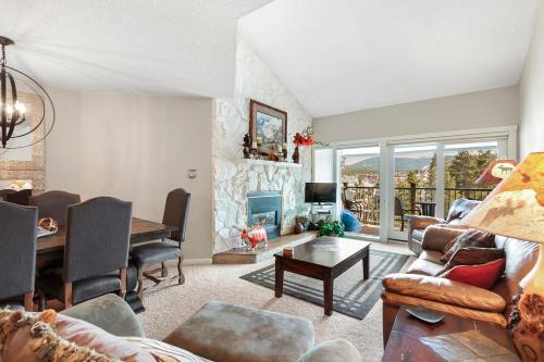 Sawmill Creek Condo 406 by Great Western Lodging