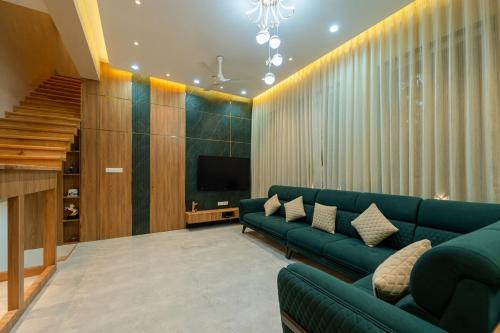 Sayali Sanchi 3BHK with Jacuzzi ,Game room