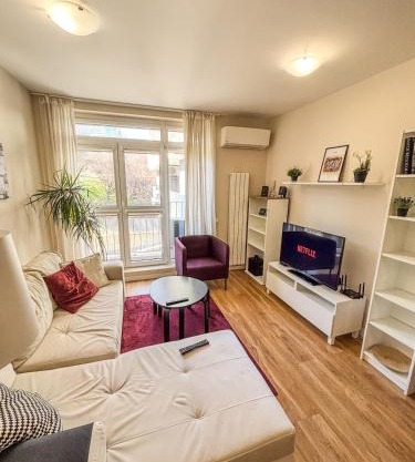 Scandi Suite Business & Leisure