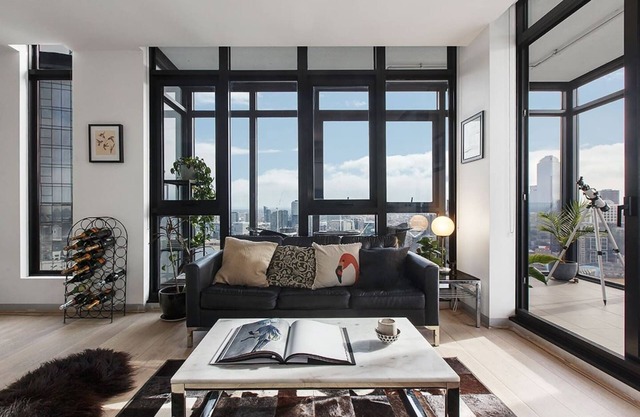Scenic Penthouse Living in the Heart of Melbourne
