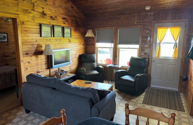 Schurmans Shore Cottage #9