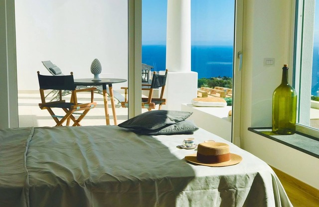 Sciara Eolie luxury apartment with Jacuzzi