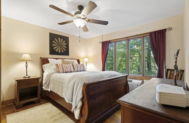 Sconti Ridge Hideaway in Big Canoe