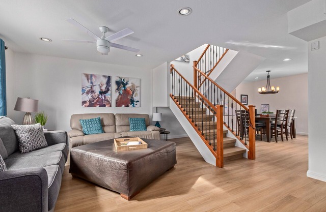 Scottsdale Townhome 2BD, Easy Walk to Old Town