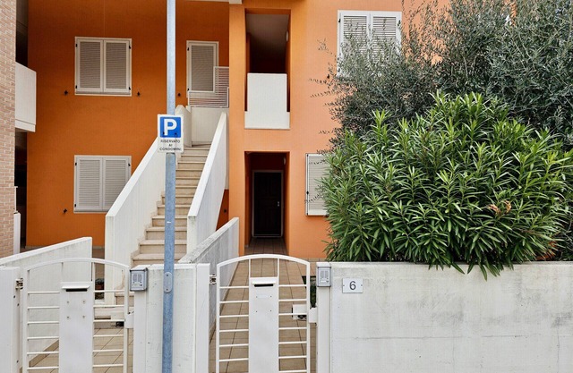 SE052 - Marotta, delightful two-room apartment with garden