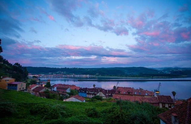 Sea Breeze and beautiful views!