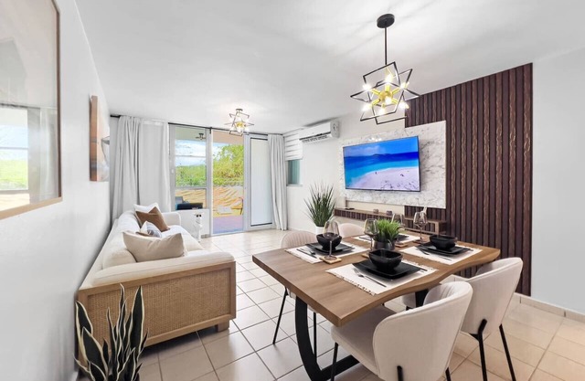 Sea Breeze Escape | Sleeps 7 + Pool in Ceiba