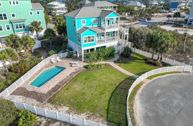Sea Breeze -Private Pool, Ocean Views, Hot Tub.