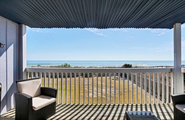Sea Colony Retreat - Newly remodeled oceanfront condo!