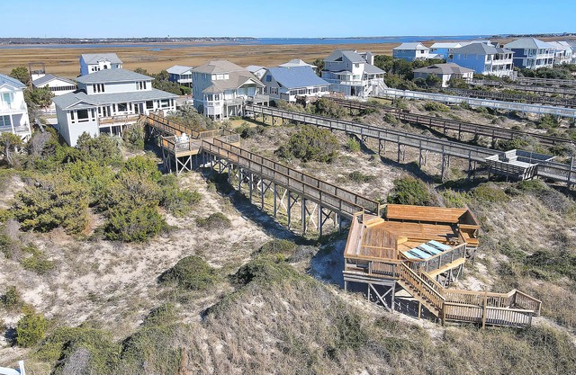 Sea Forever: Well Appointed with Gourmet Kitchen, Dune Top Deck