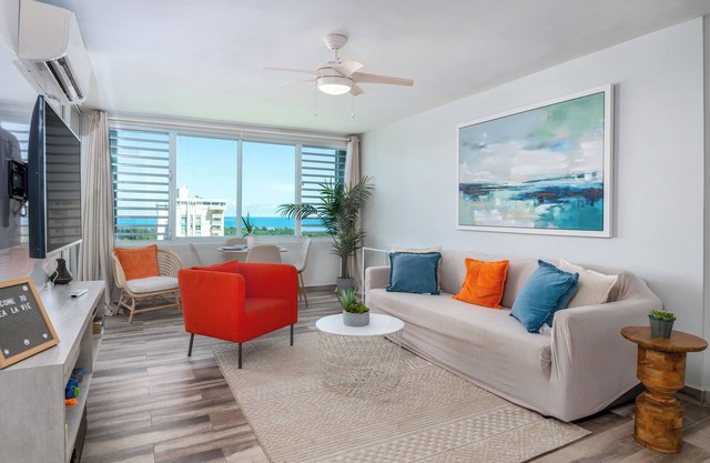 Sea La Vie| Beachfront Condo With Dreaming View