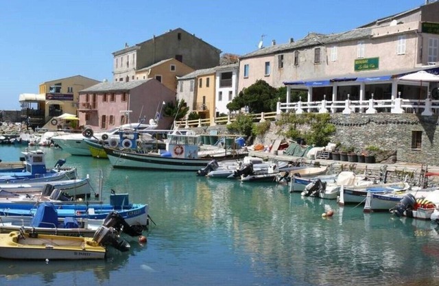 Sea & Maquis facing the sea