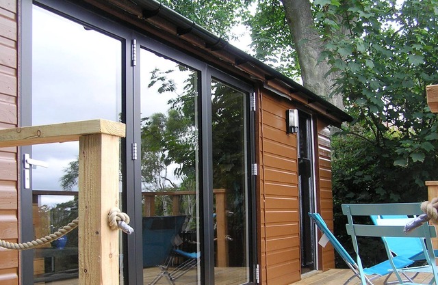 Sea view Cabin in secluded rural setting near Edinburgh