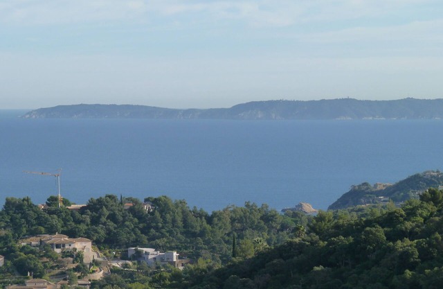 Sea view - private and guarded domain of Gaou Bénat - Bormes les Mimosas