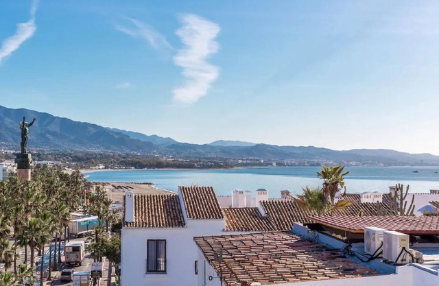 Sea View Puerto Banús Apt SAUNA + PARKING - RDR165