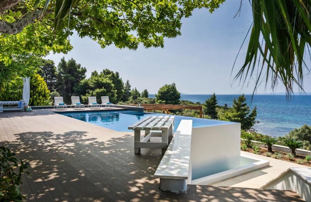 SEA VIEW Ranch By the Sea